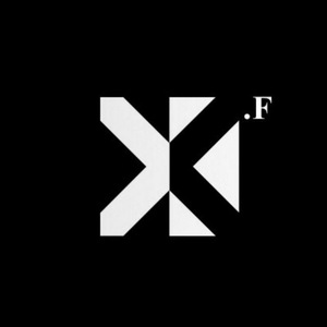 操韩国青年少女
